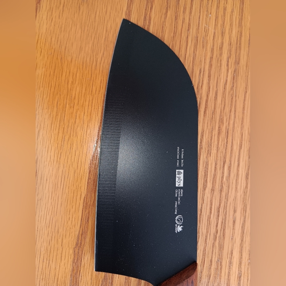 Stainless Steel Chef Knife with Plastic Blade Protector. 12 Inch Total. Blade 7. - Picture 3 of 6